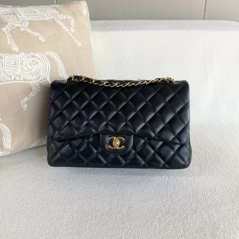 Chanel Women Pre-Loved Bag Very Good Condition